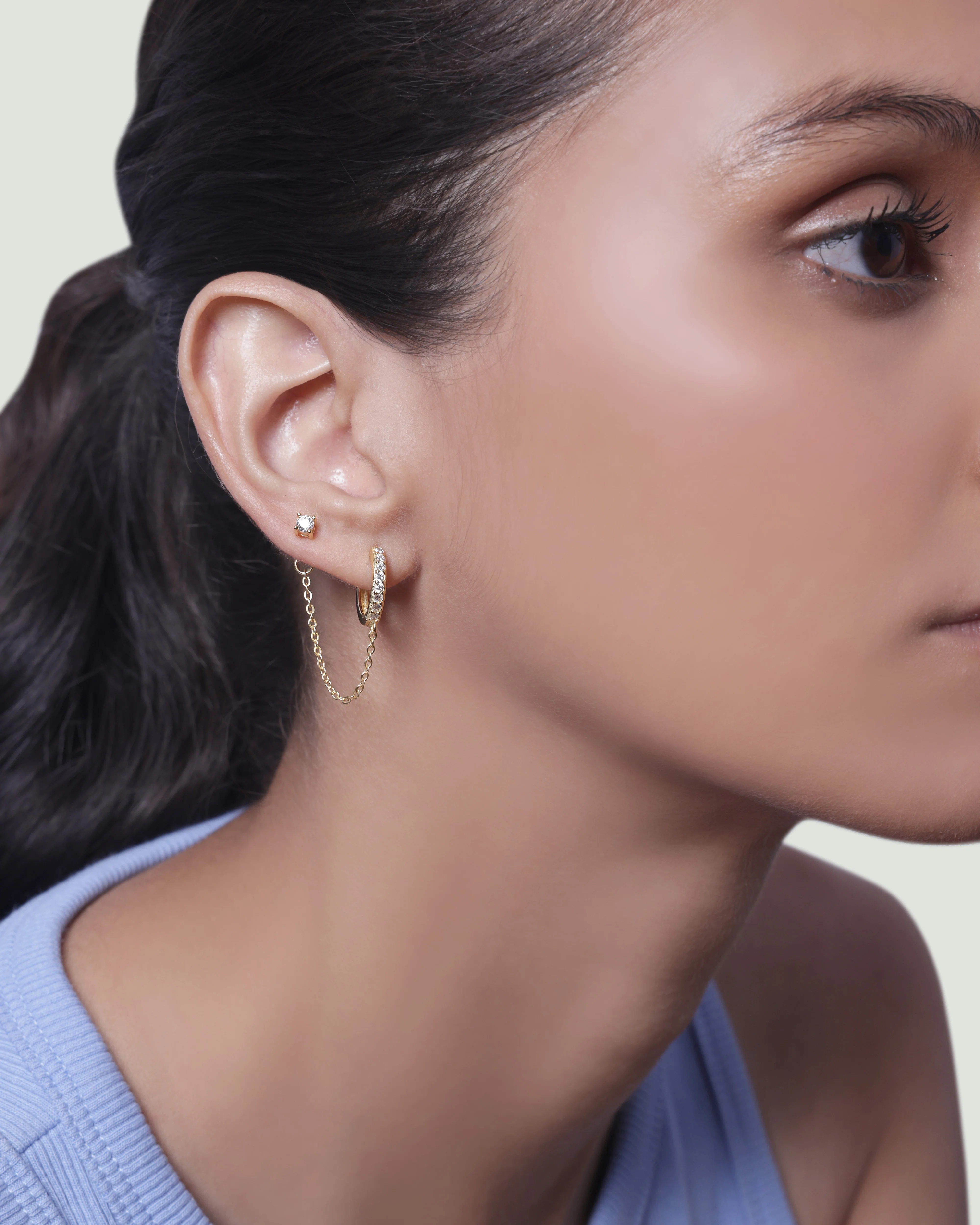 Claw Hoop Connector Chain Earrings - Image 4
