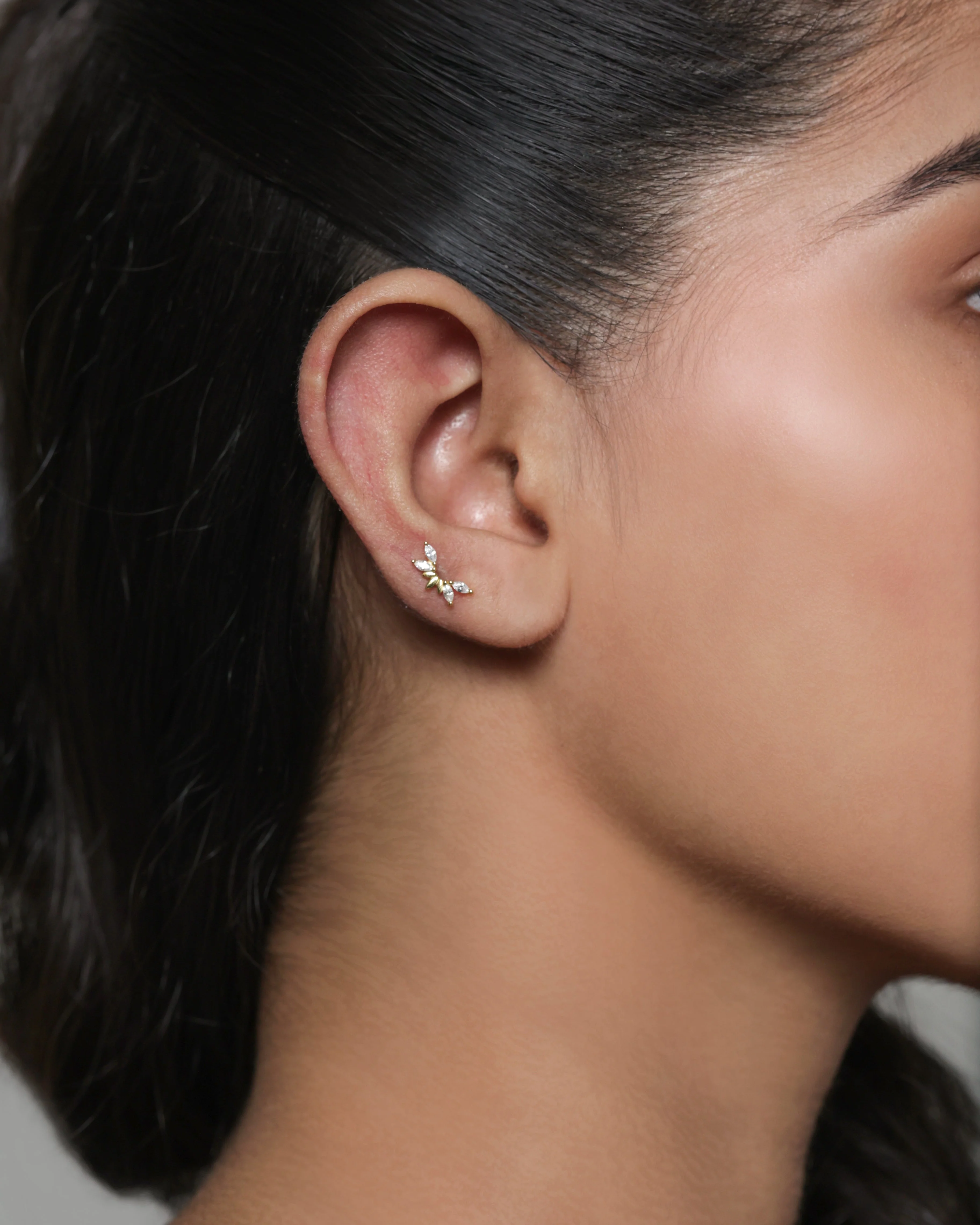 Leaflet Sparkle Flatback Stud Earrings - Image 4