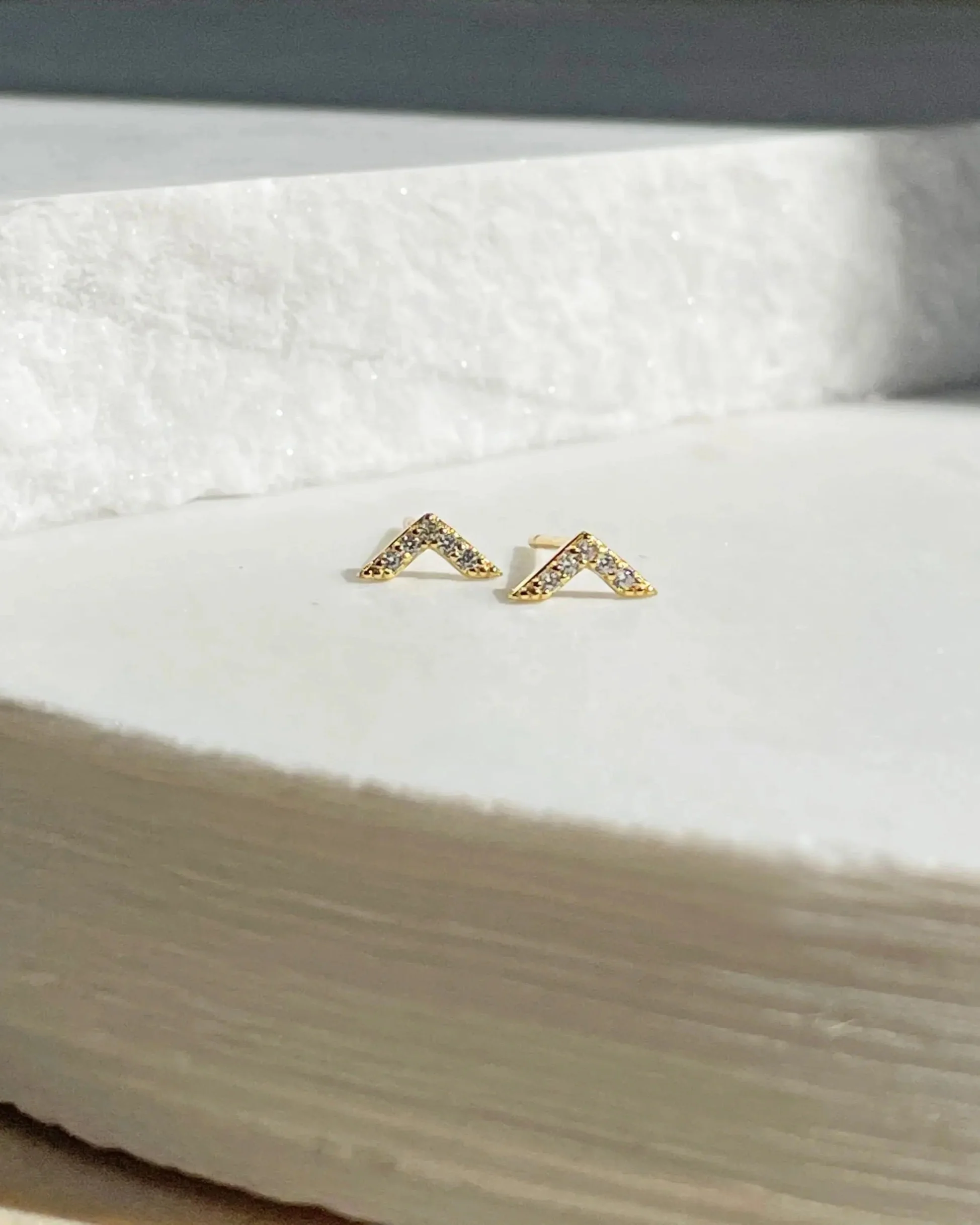 Pave' Zirconia Minimal Arrow Stud Earrings - Image 5