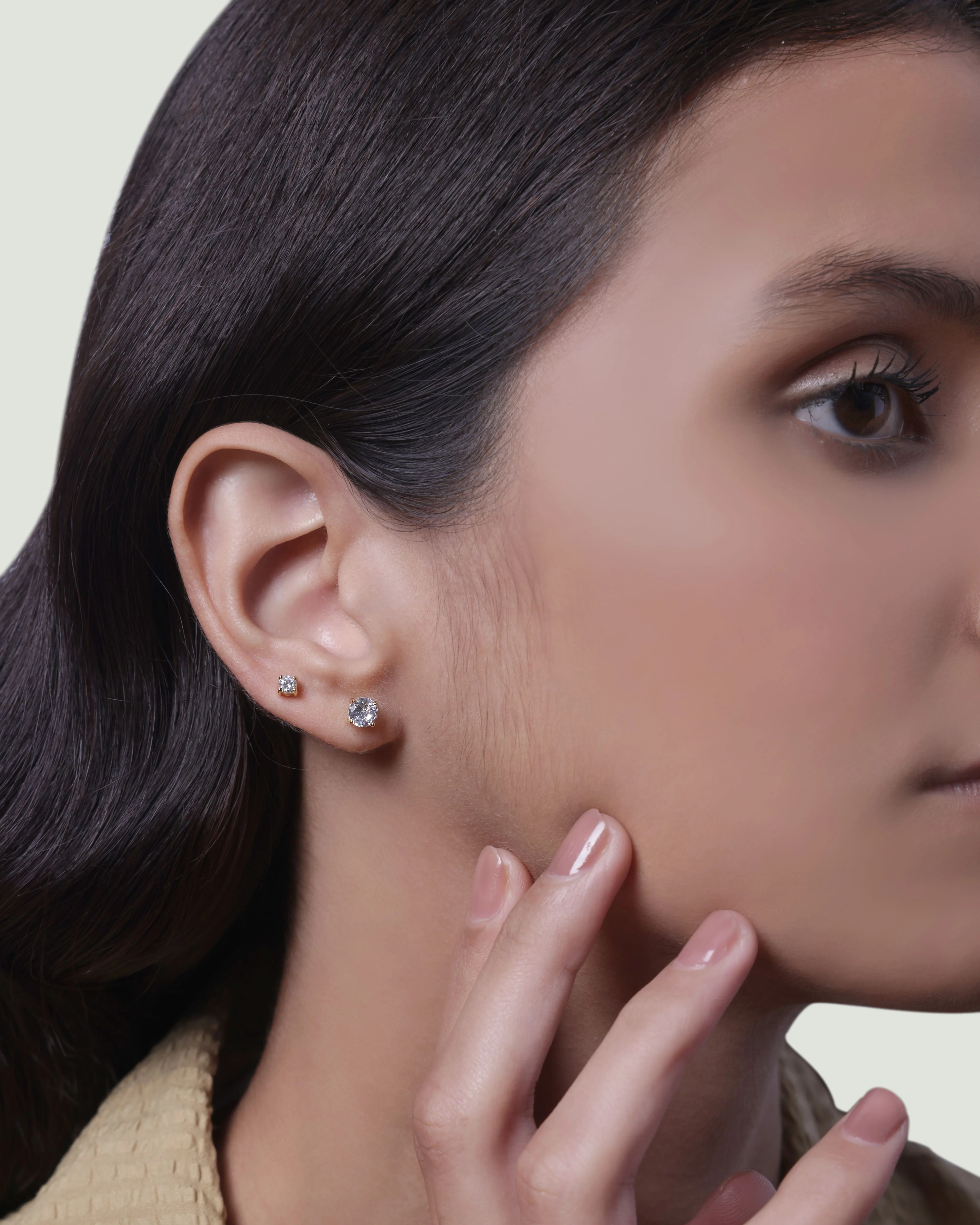Single Solitaire Flat Back Screw Stud Earrings - Image 4