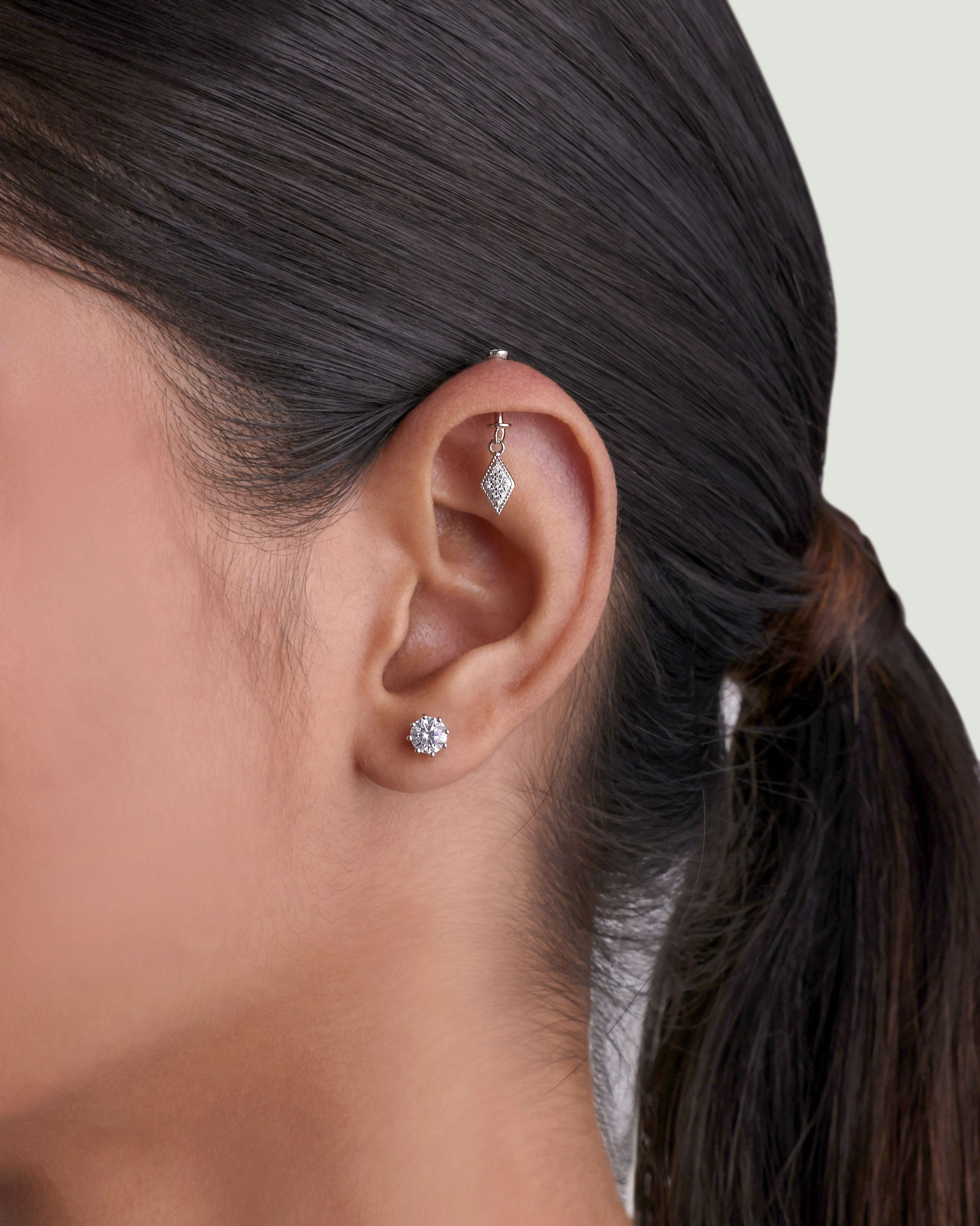 Claw Lining Multiple Size Studs Earrings - Image 4